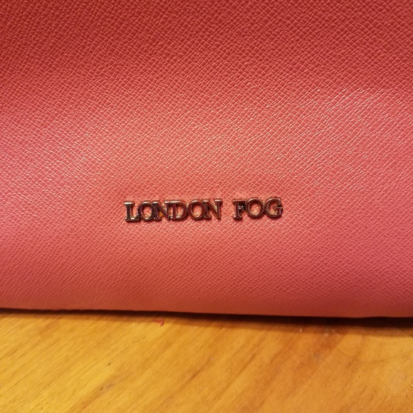 London Fog Handbags - London fog purse